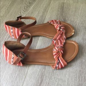 Mossimo Tribal Print Sandals